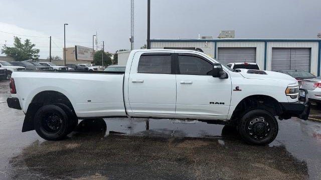 2024 Ram 3500 Laramie