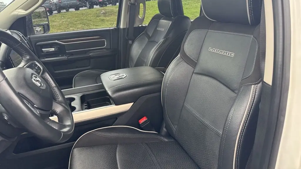 2024 Ram 3500 Laramie