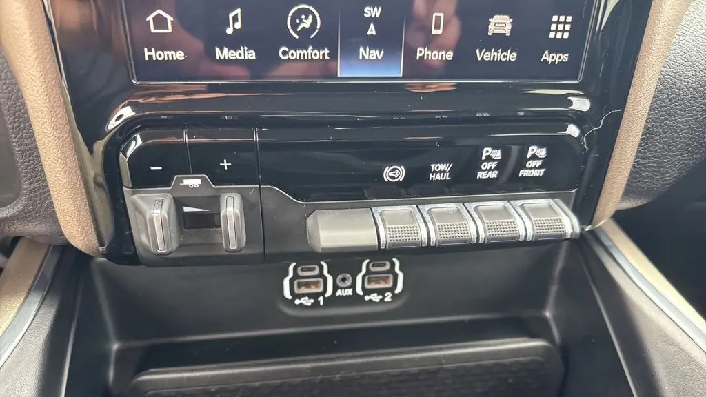 2024 Ram 3500 Laramie