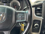2016 3500 Thumbnail 25