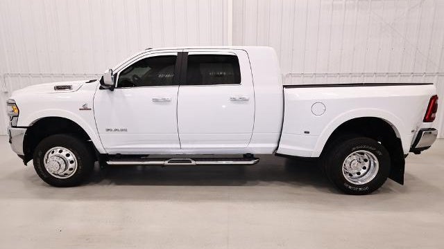 2022 Ram 3500 Laramie