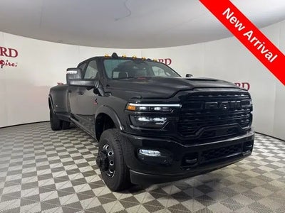 2025 RAM 3500 4X4 Limited 4DR Crew Cab 8 FT. LB DRW Pickup