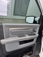 2019 1500 Classic Thumbnail 11