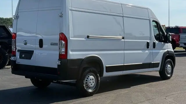 2026 Ram ProMaster SLT+ 2500