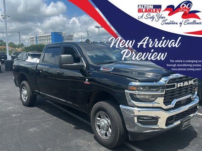 2025 Ram 2500 4X4 Tradesman 4DR Crew Cab 6.3 FT. SB Pickup