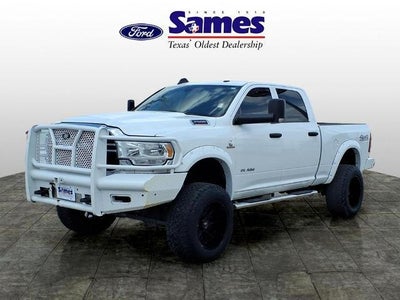 2022 RAM 2500 4X4 Tradesman 4DR Crew Cab 6.3 FT. SB Pickup