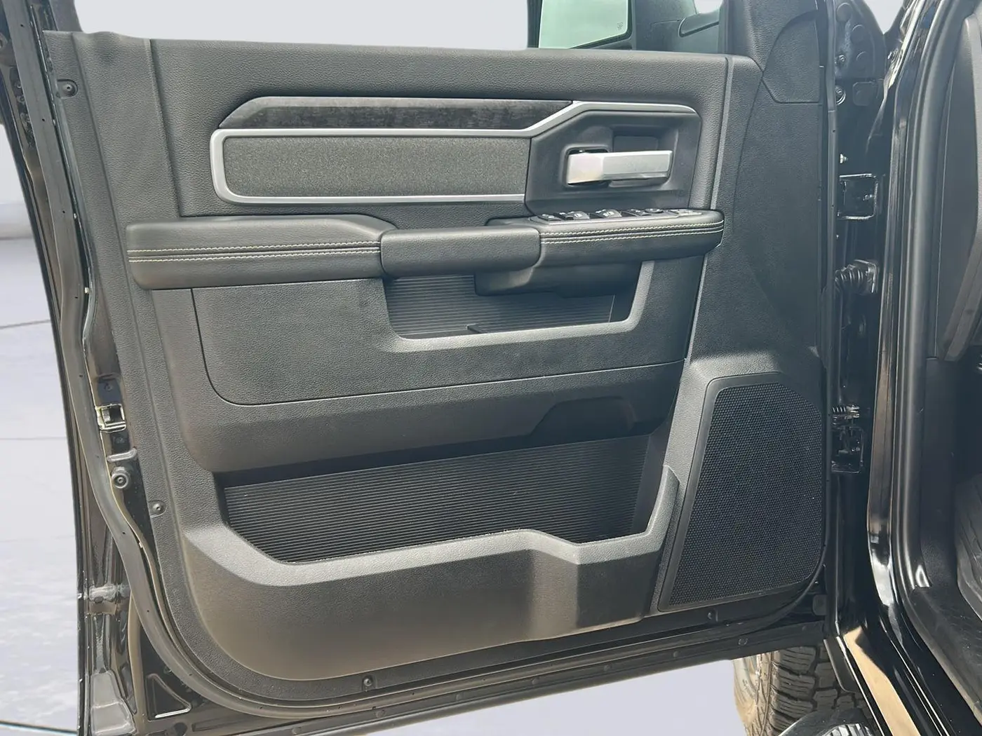2023 Ram 2500 - $52,425