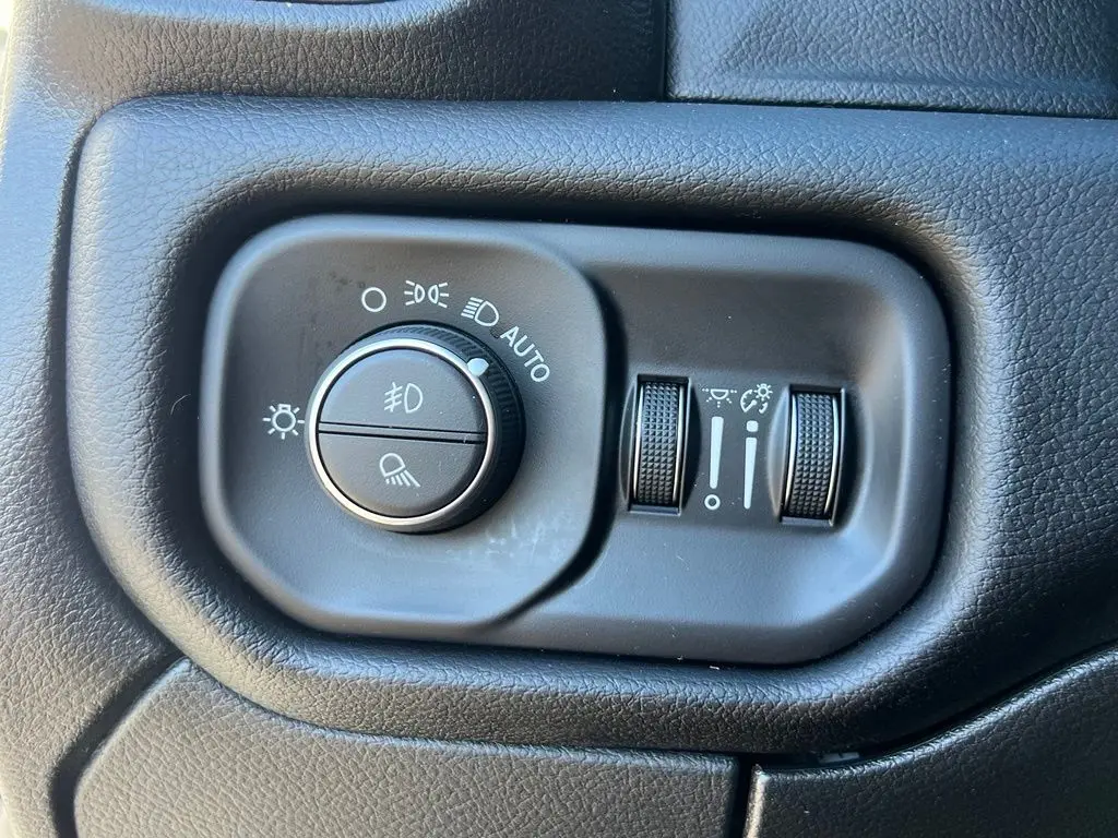 2025 Ram 2500 - $54,741