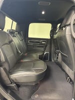 2020 2500 Thumbnail 33