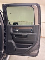 2018 2500 Thumbnail 37