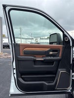 2024 2500 Thumbnail 18