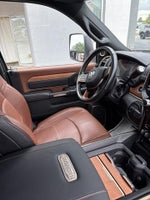 2024 2500 Thumbnail 36