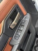 2024 2500 Thumbnail 19