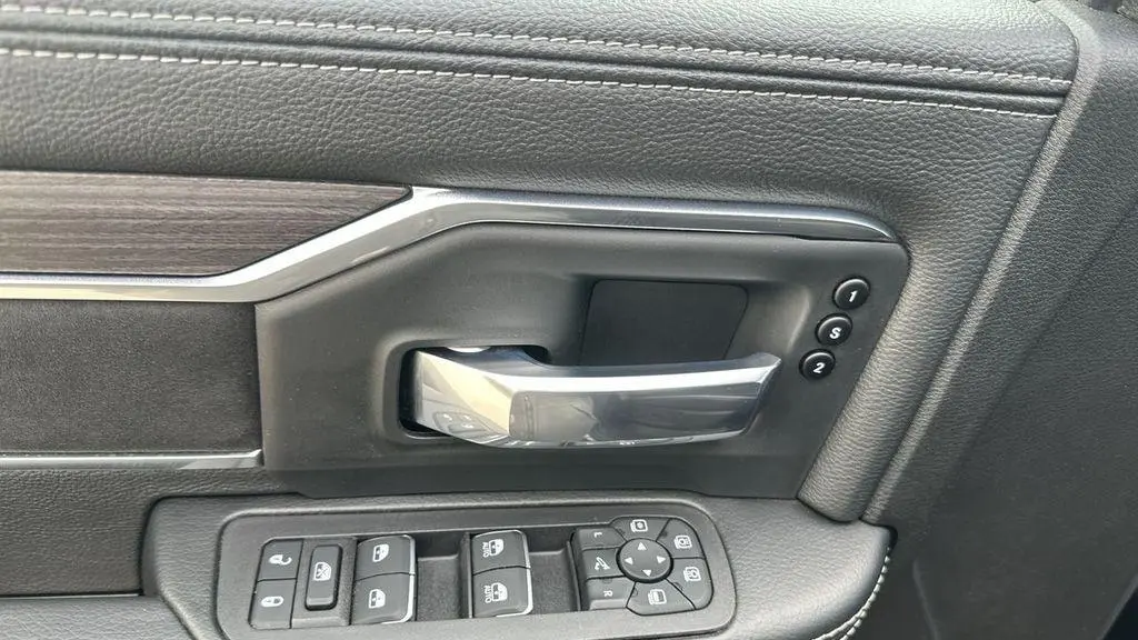 2025 Ram 2500 Laramie