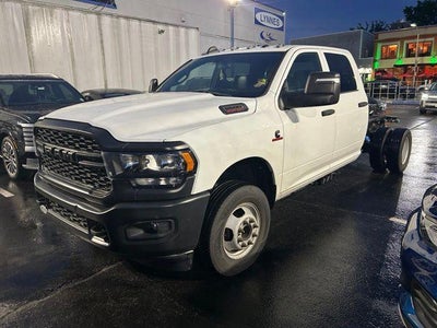 2024 Ram 3500 4X2 Tradesman 4DR Crew Cab 172.4 In. WB DRW Chassis