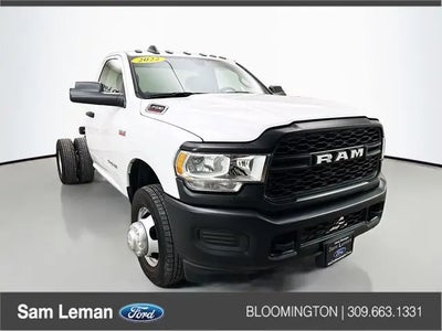 2022 RAM 3500 4X4 Tradesman 2DR Regular Cab 143.5 In. WB DRW Chassis