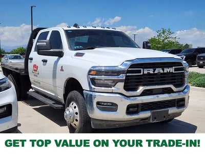 2025 Ram 3500 4X4 Tradesman 4DR Crew Cab 172.4 In. WB DRW Chassis