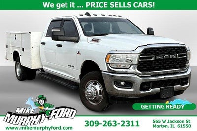 2024 RAM 3500 4X4 Tradesman 4DR Crew Cab 172.4 In. WB DRW Chassis