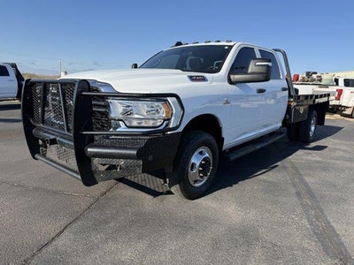 2024 RAM 3500 4X4 Tradesman 4DR Crew Cab 172.4 In. WB DRW Chassis