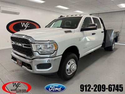 2019 RAM 3500 4X4 Tradesman 4DR Crew Cab 172.4 In. WB DRW Chassis
