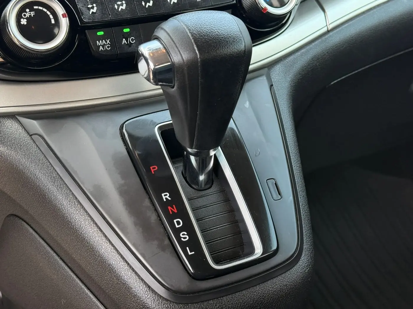 2016 Honda CR-V - $11,950