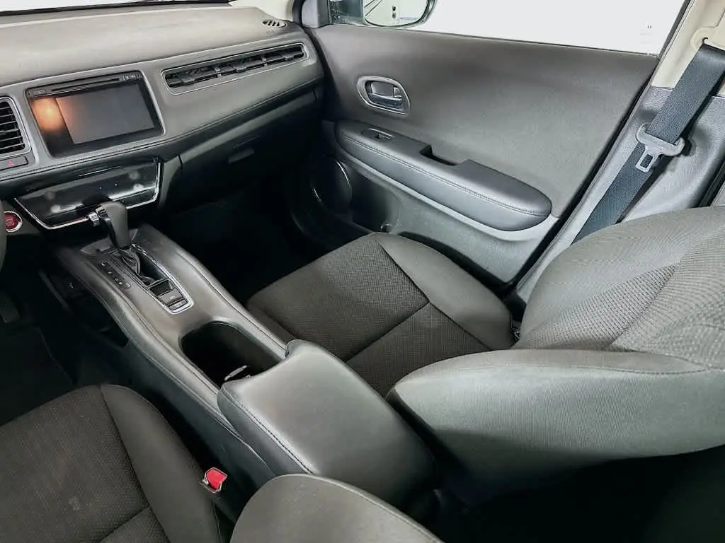 2016 Honda HR-V - $9,411