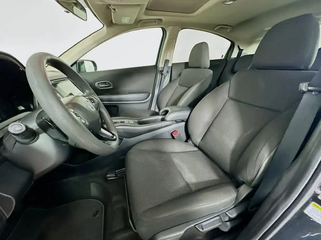 2016 Honda HR-V - $9,411