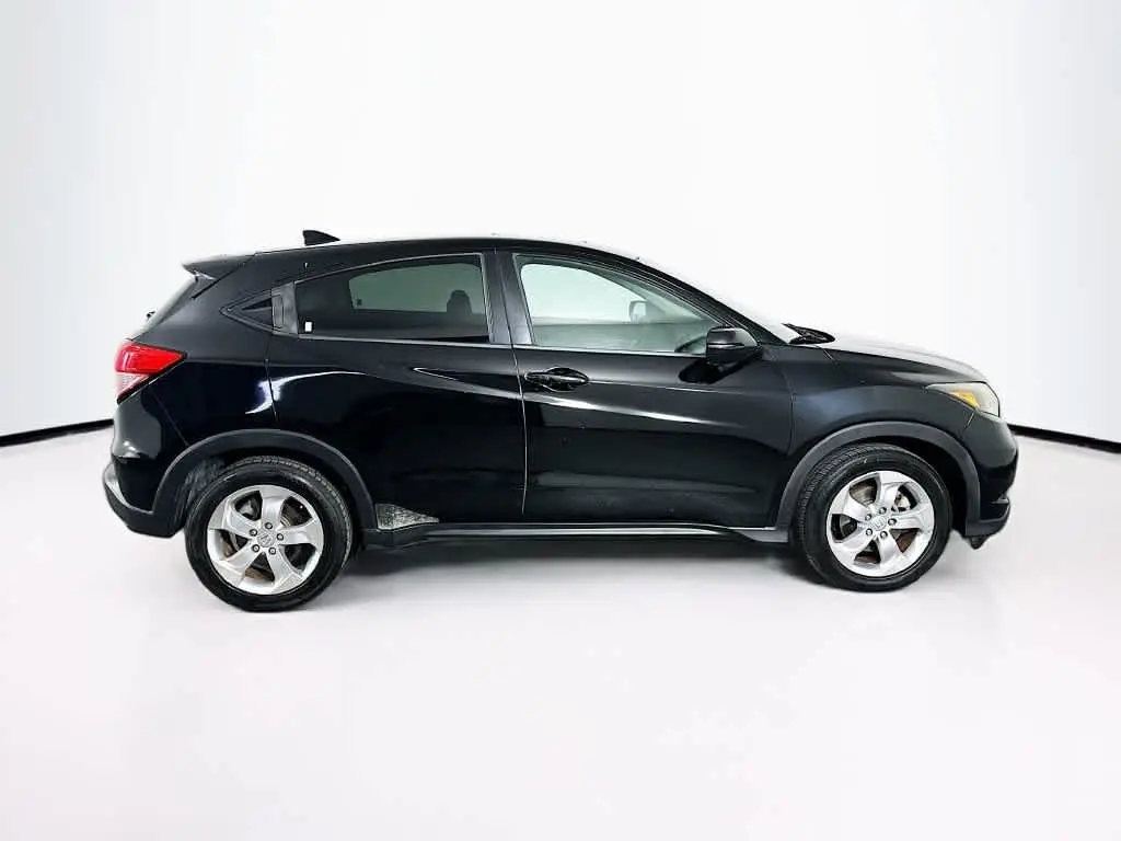 2016 Honda HR-V - $9,411