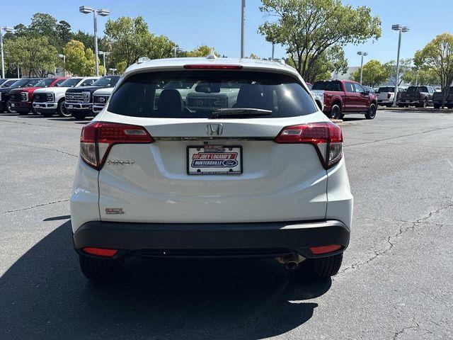2022 Honda HR-V - $18,429