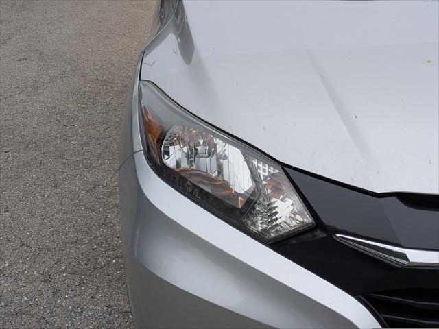 2016 Honda HR-V - $10,000