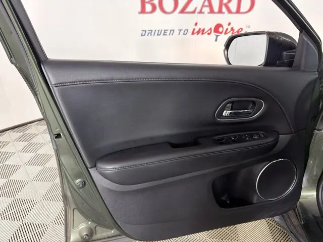 2016 Honda HR-V - $16,000