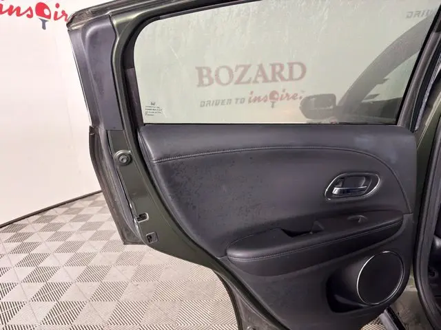 2016 Honda HR-V - $16,000