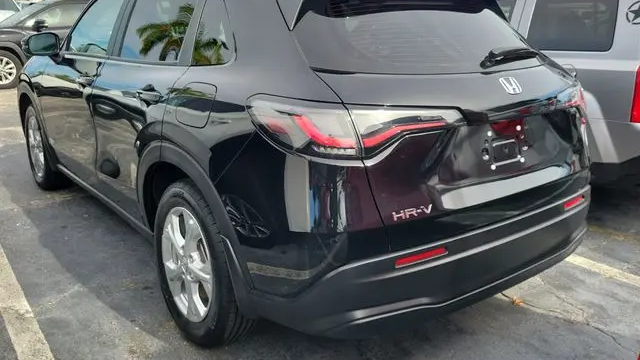 2025 Honda HR-V LX