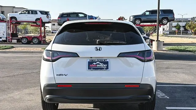 2025 Honda HR-V LX