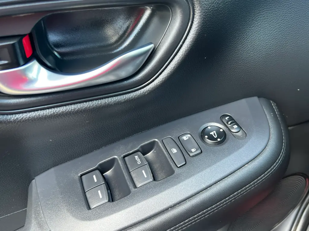 2025 Honda HR-V - $23,985