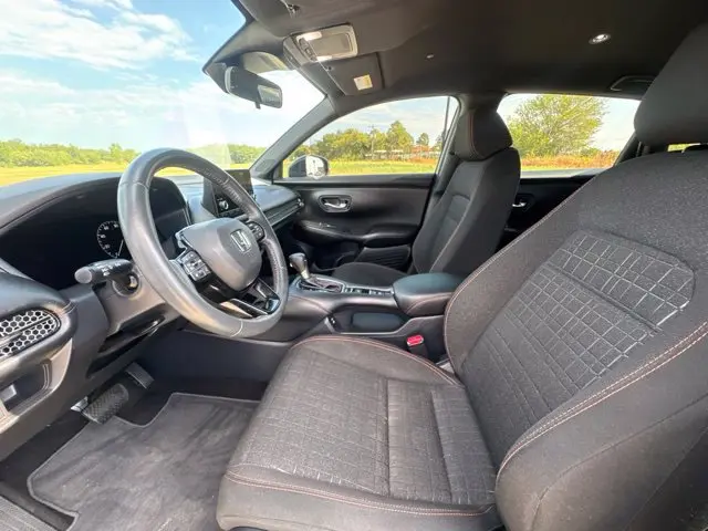 2025 Honda HR-V - $24,200