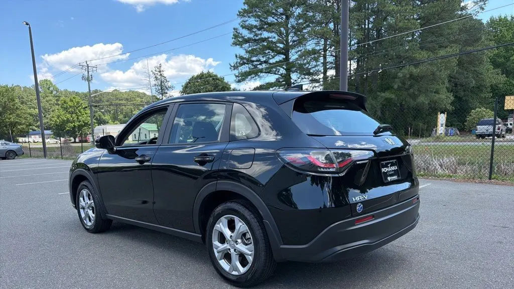 2025 Honda HR-V LX