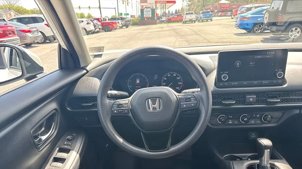 2023 Honda HR-V LX