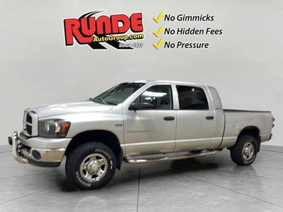 2007 Dodge RAM 1500 SLT 4DR Mega Cab 4WD SB