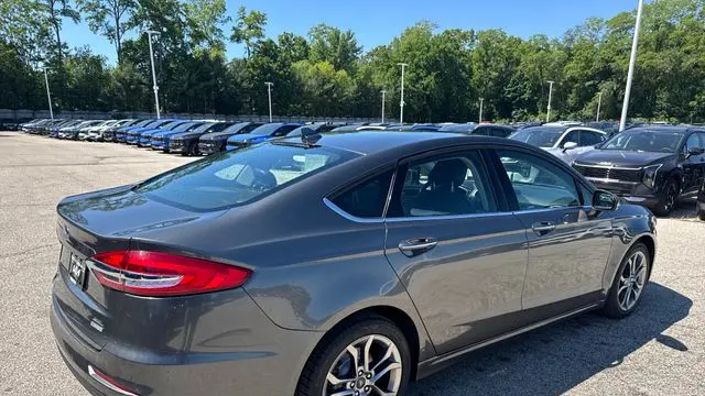 2020 Ford Fusion SEL