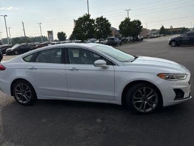 2019 Ford Fusion SEL 4DR Sedan