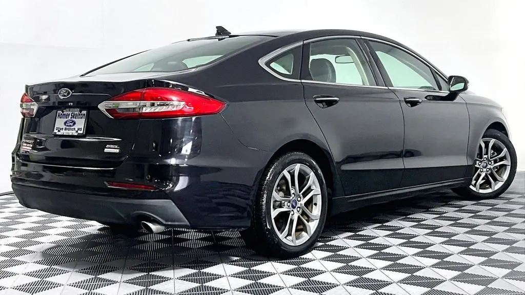2019 Ford Fusion SEL