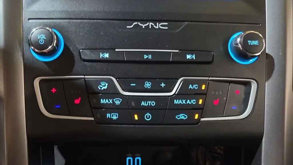 2020 Ford Fusion SEL