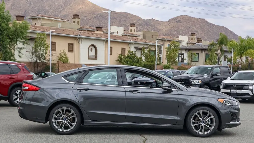2020 Ford Fusion SEL