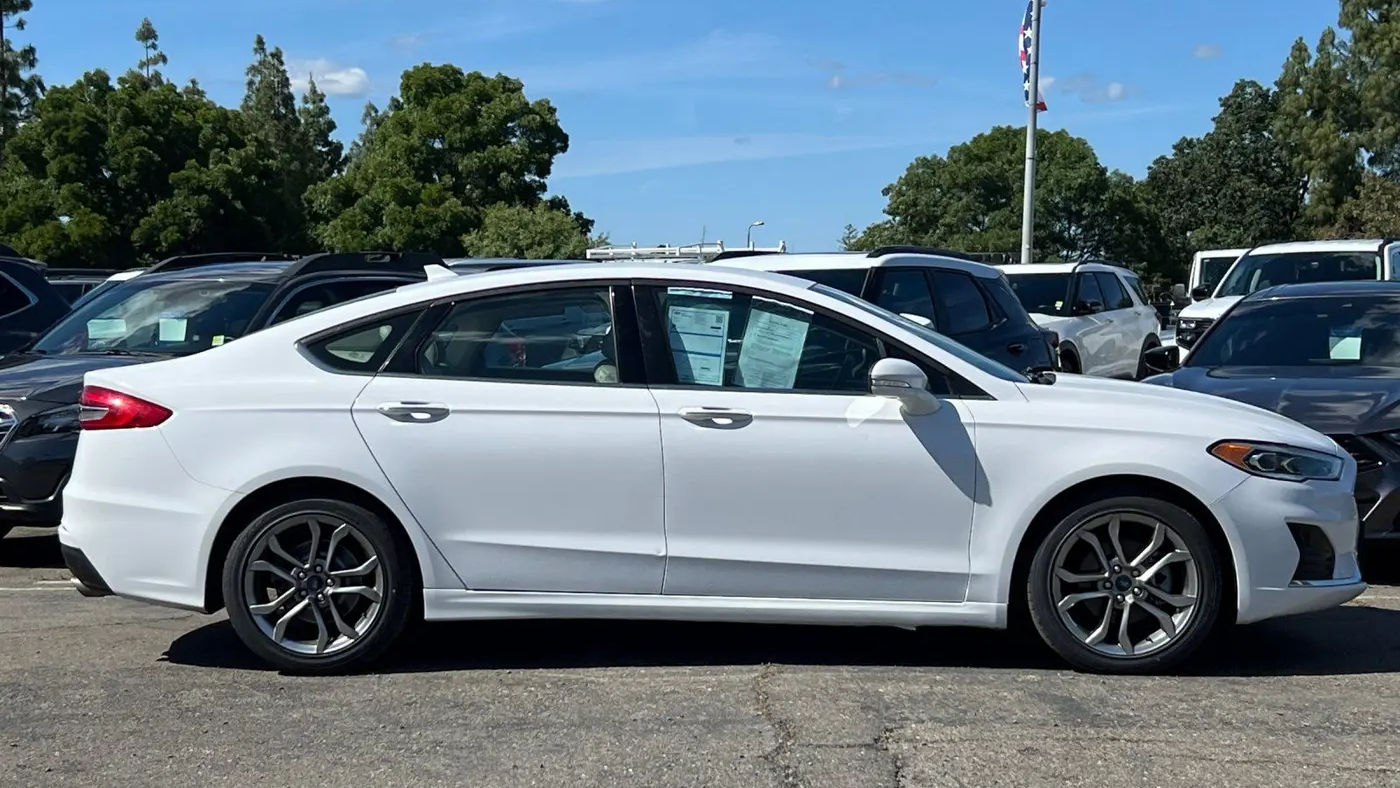 2020 Ford Fusion SEL
