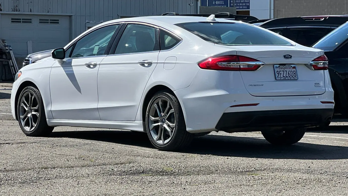 2020 Ford Fusion SEL