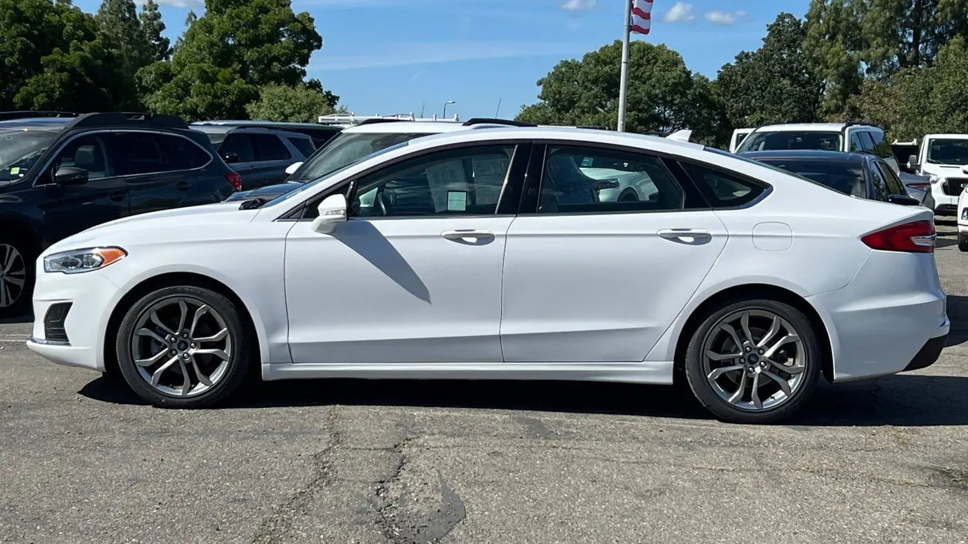 2020 Ford Fusion SEL