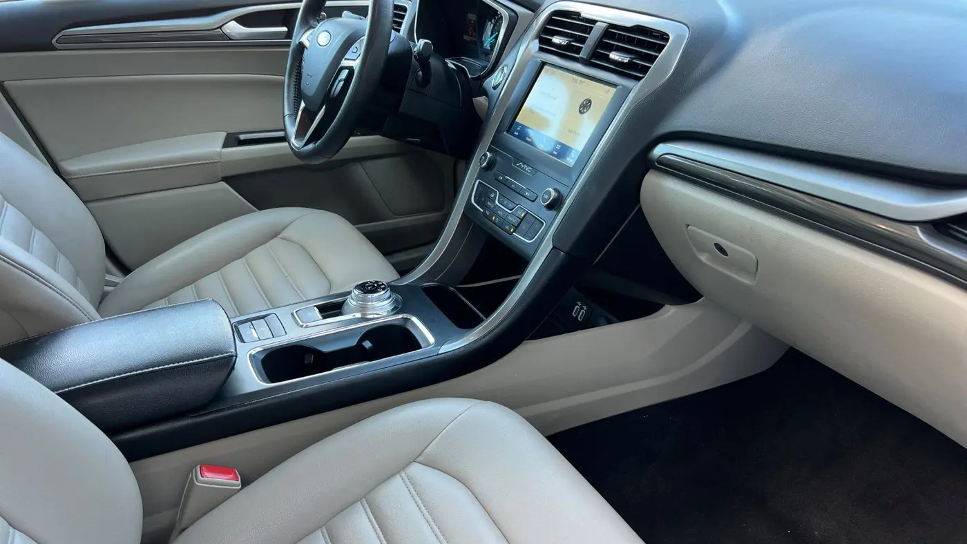 2020 Ford Fusion SEL