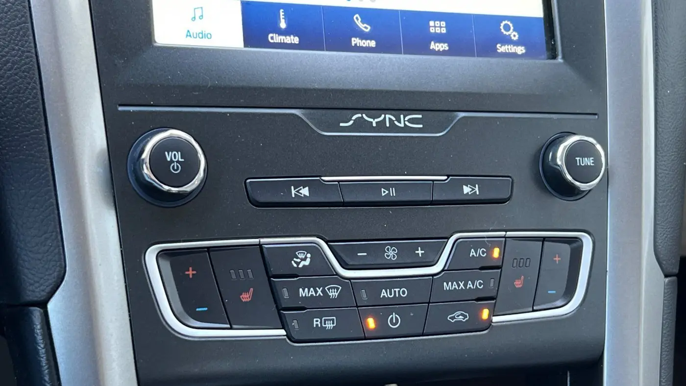 2020 Ford Fusion SEL