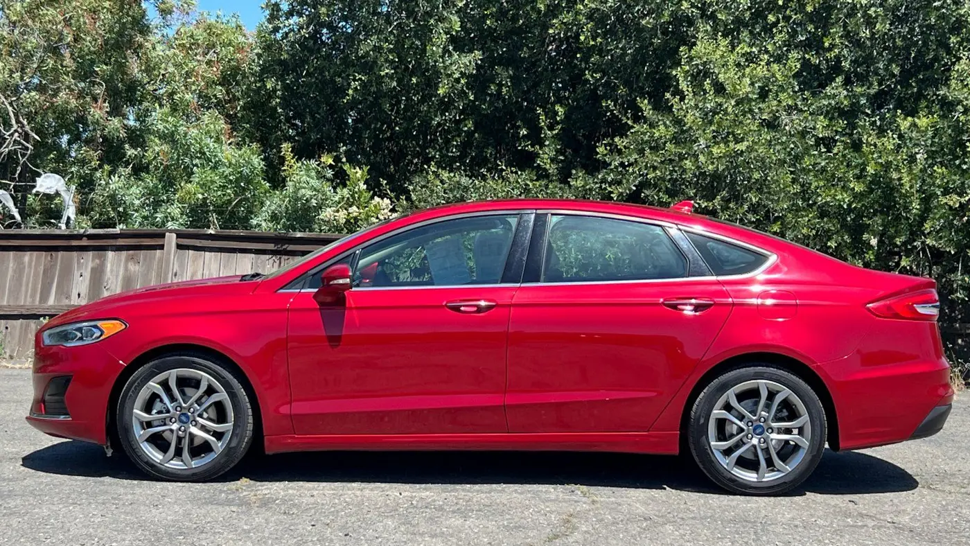 2020 Ford Fusion SEL